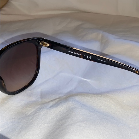 TORY BURCH Slim Square Sunglasses main image 4